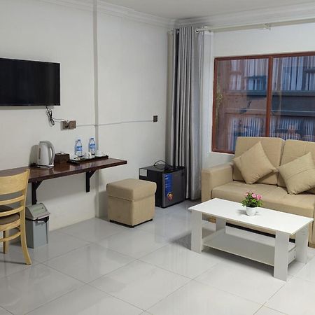 Hotel Empire House, Phnom Penh Esterno foto