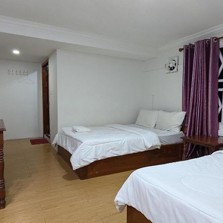 Hotel Empire House, Phnom Penh Esterno foto