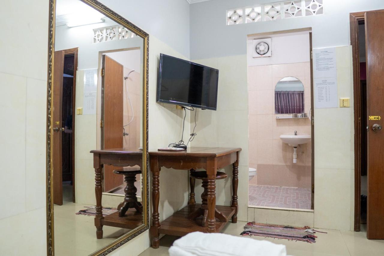 Hotel Empire House, Phnom Penh Esterno foto