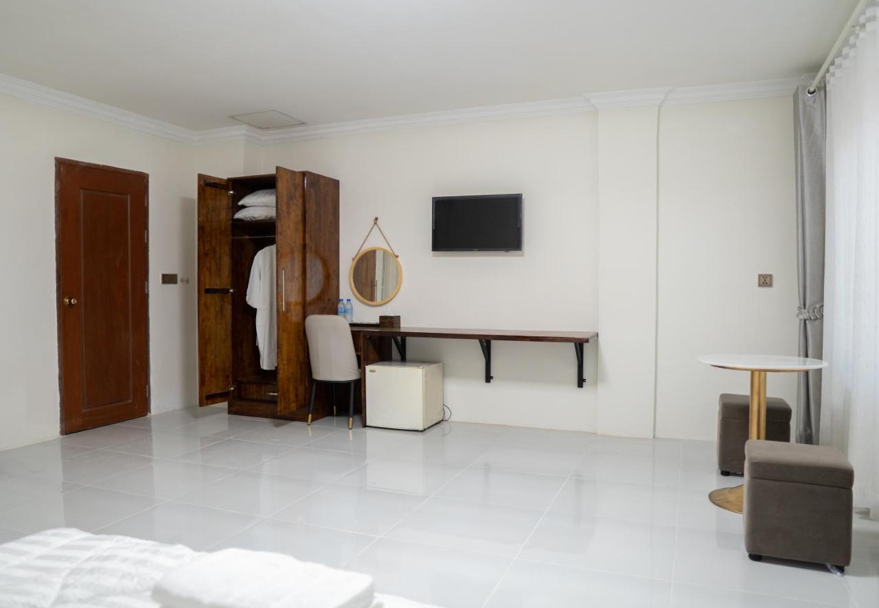 Hotel Empire House, Phnom Penh Esterno foto