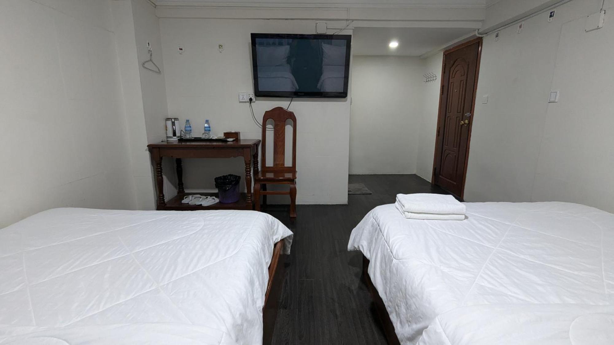 Hotel Empire House, Phnom Penh Esterno foto