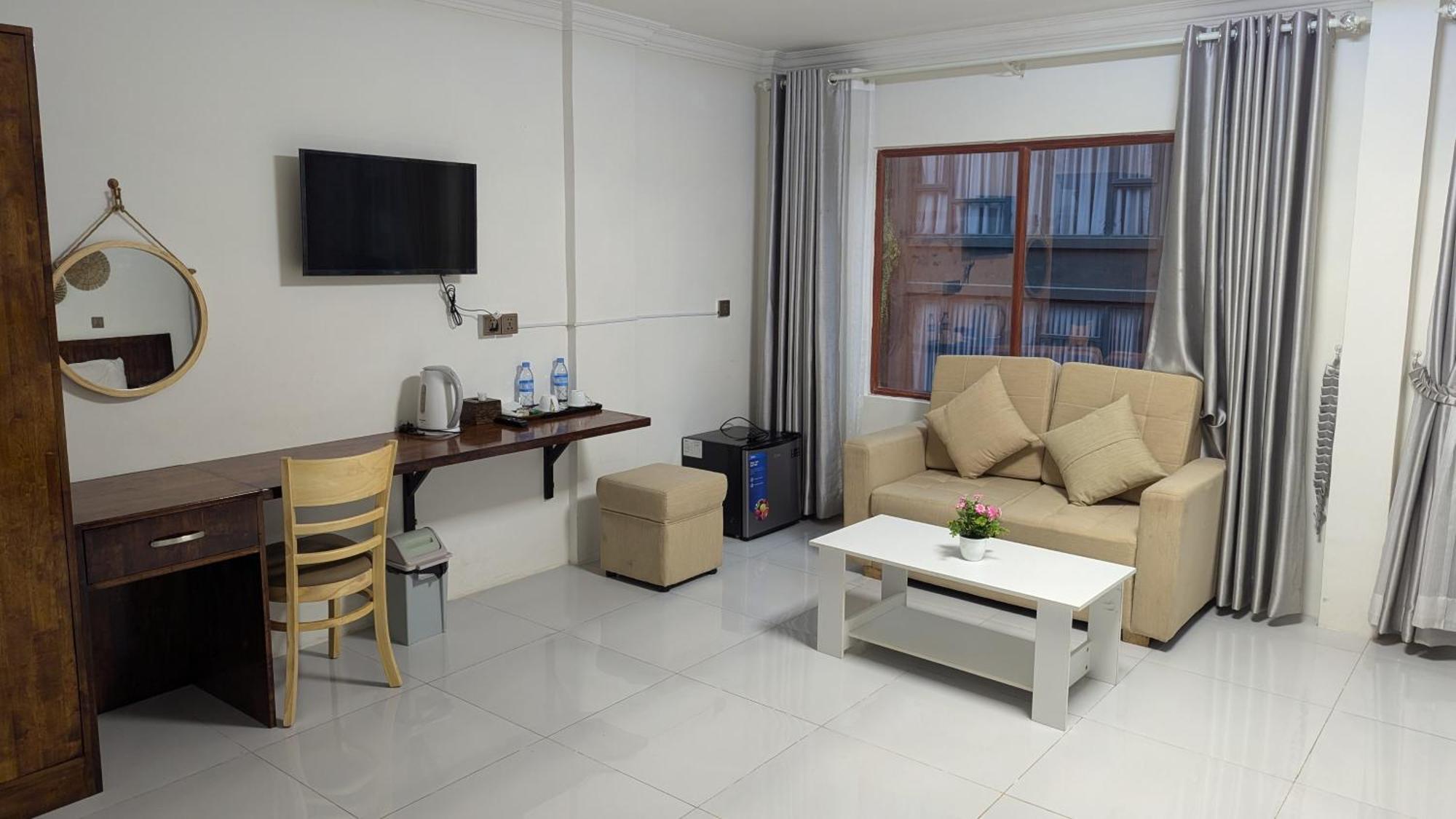 Hotel Empire House, Phnom Penh Esterno foto