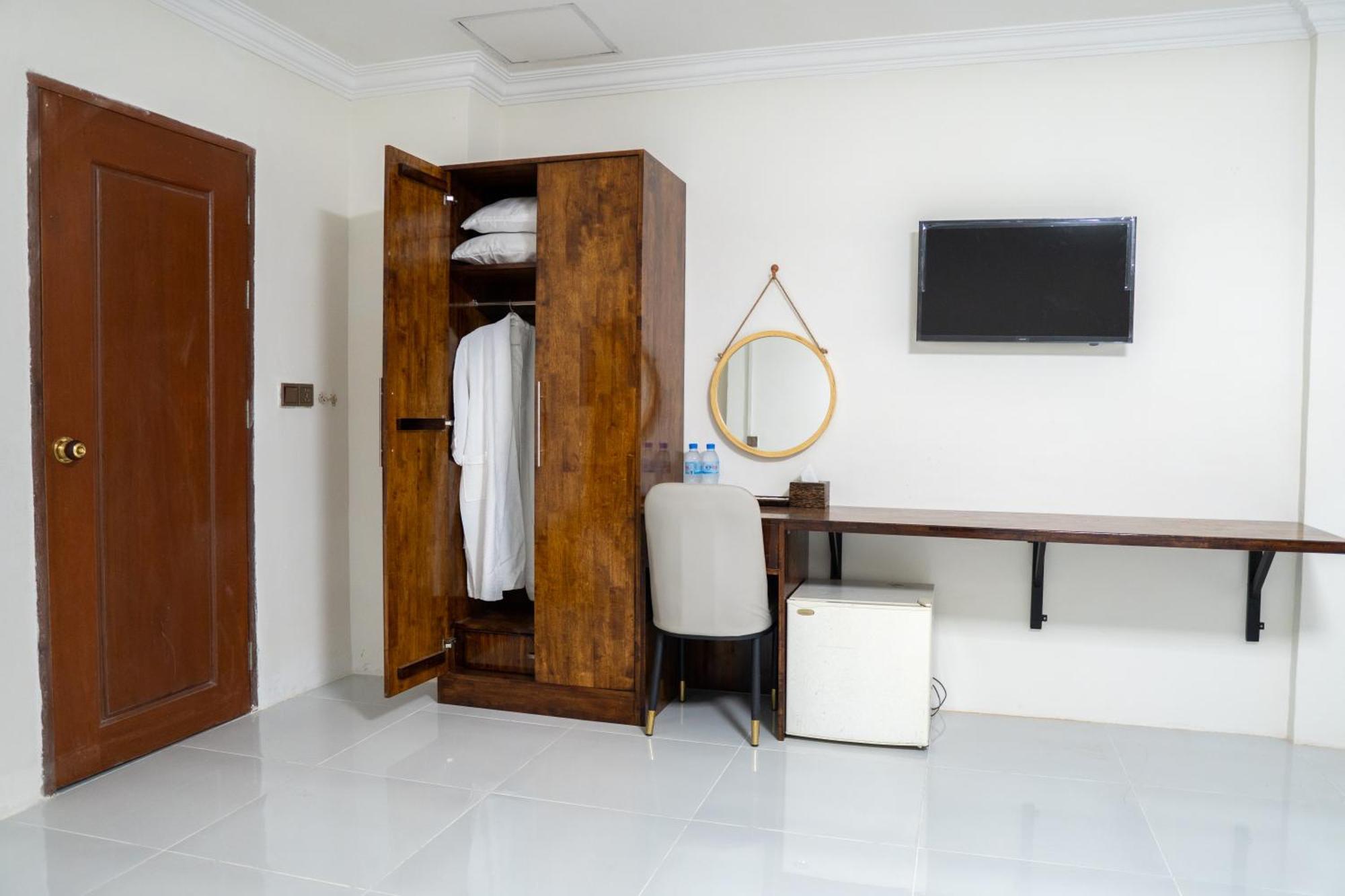 Hotel Empire House, Phnom Penh Esterno foto